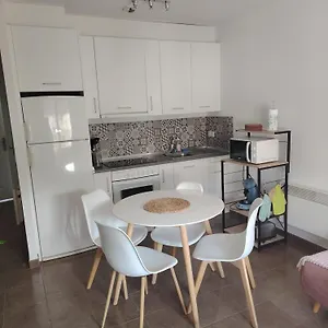 appartement-proche-du-sanctuaire.midi-pyreneeshotels.com/